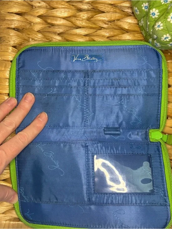 Vera Bradley 3 Piece Set, Quilted Green Floral Tote with Matching Wallet & Pouch - Picture 16 of 16